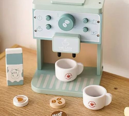 Alternative view of CAFETERA DE MADERA