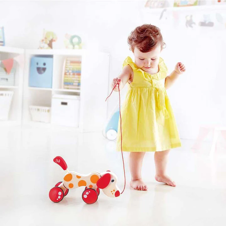 Perrito de arrastre madera - Hape - Imagen 2