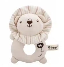 Sonajero de tela con carita de leon.